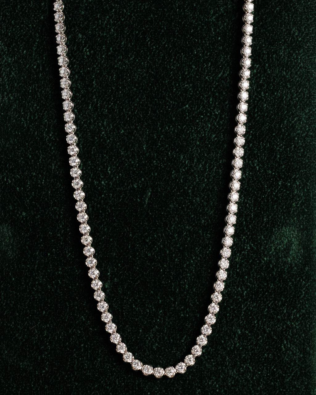 CLASSIC TENNIS NECKLACE